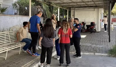 8 Lise Öğrencisi Gıda Zehirlenmesi Şüphesiyle Hastaneye Kaldırıldı