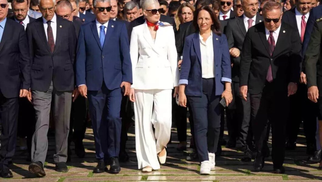 Bilecik Belediye Başkanı Melek Mızrak Subaşı CHP’nin 101. kuruluş yıl dönümü programına katıldı