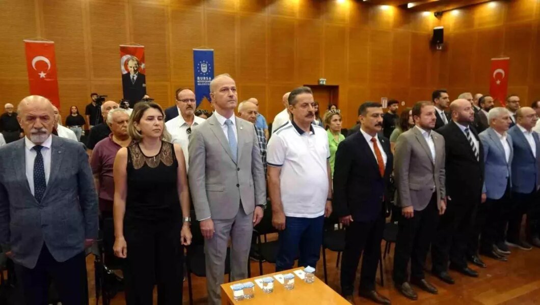 Bursa Artvin Vakfı Olağan Genel Kurulunda Başkan Adnan Demirci Güven Tazeledi