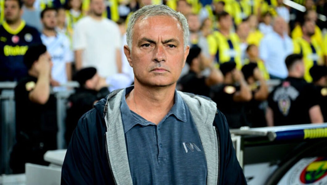 Jose Mourinho: Onlar gole çevirdi, biz atamadık!
