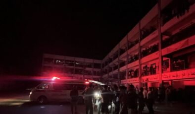 İsrail, Gazze’de hastane yerleşkesindeki yerinden edilmiş Filistinlilerin çadırlarını bombaladı