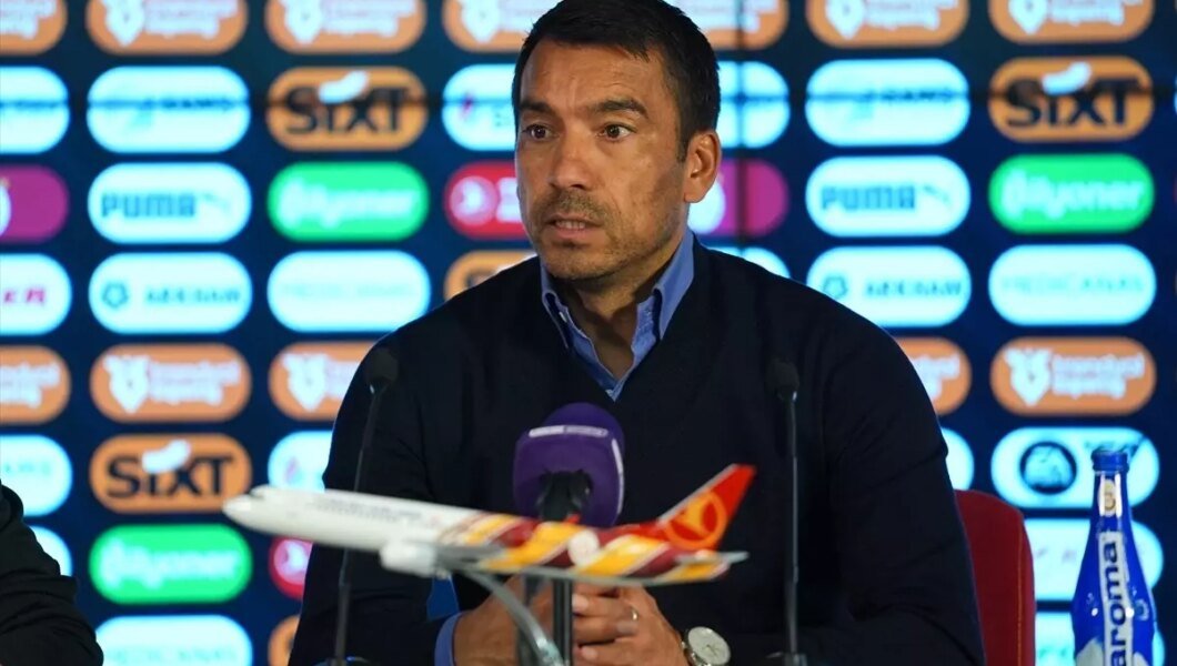 Van Bronckhorst: Duran Top Savunması Zayıf