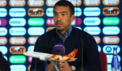 Van Bronckhorst: Duran Top Savunması Zayıf