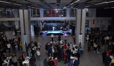 Balıkesir’de Öğretmenler Günü Coşkuyla Kutlandı