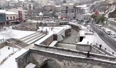 Bitlis’te Kış Manzaraları: Tarihi Güzellikler Beyaz Gelinlik Giydi