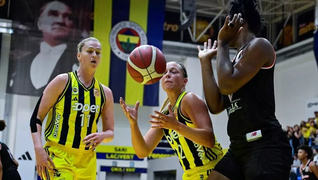 Fenerbahçe Opet’ten Mersin’e Farklı Galibiyet