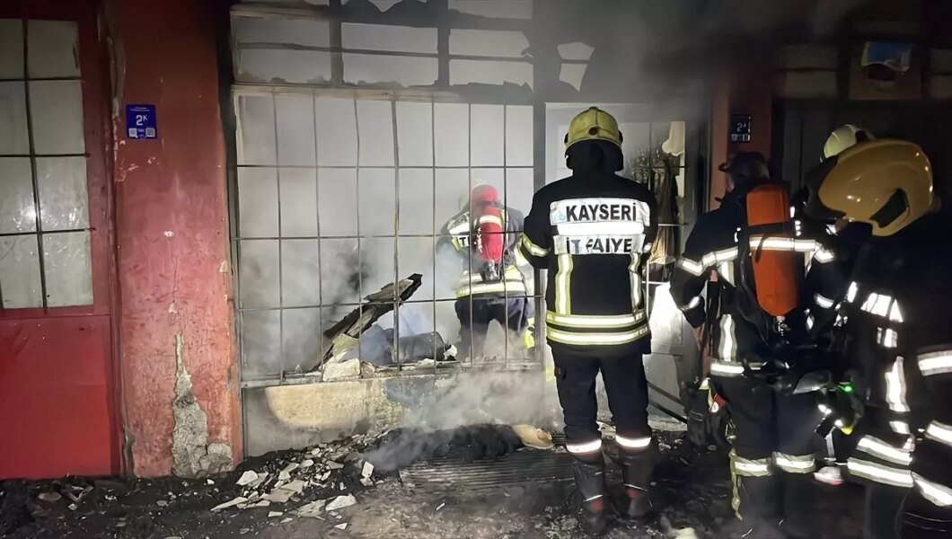 Kayseri’de Ayakkabı İmalathanesinde Yangın