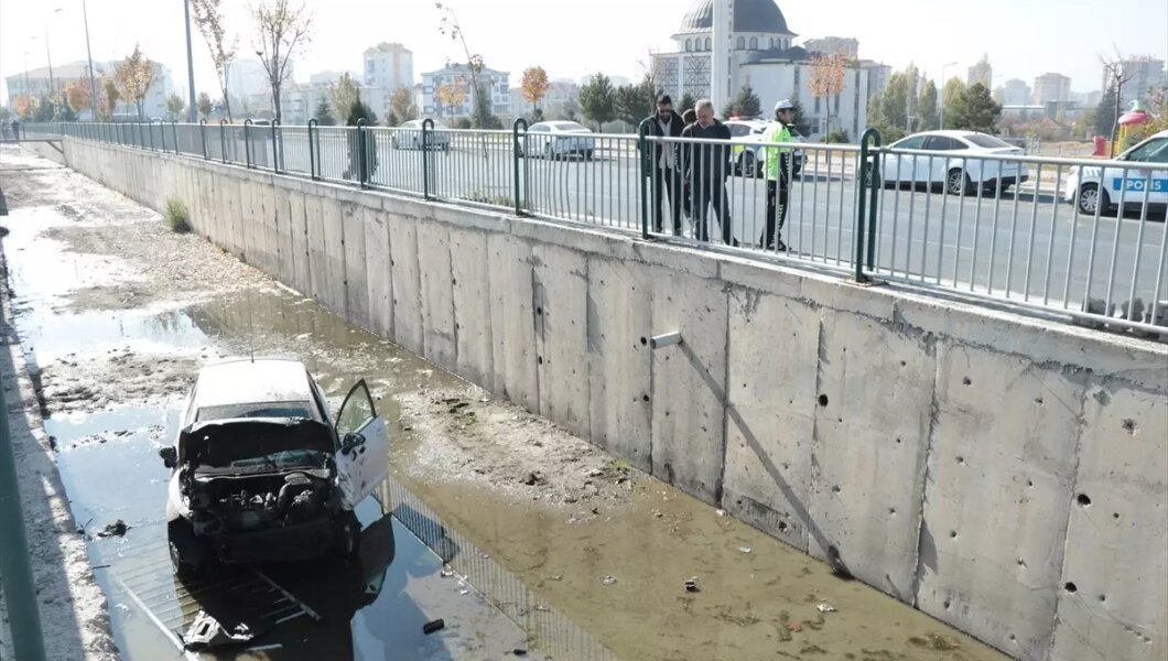 Kayseri’de Hemşire Kaza Geçirdi