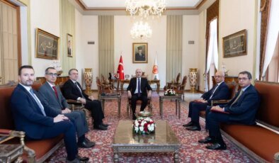 Kurtulmuş, AB Delegasyonu ile Görüştü