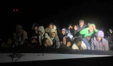 Marmaris’te 23 düzensiz göçmen kurtarıldı