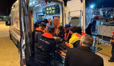Rahatsızlanan 3 kişi Sahil Güvenlik ile hastaneye ulaştırıldı