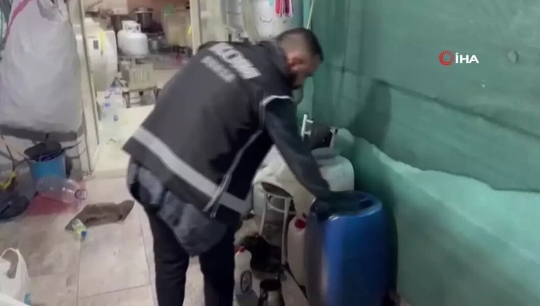 Bursa’da 9.865 Litre Sahte Alkol Ele Geçirildi