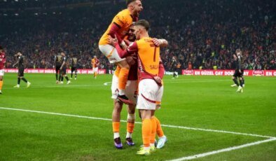 Galatasaray ve Fenerbahçe Zaferle Haftayı Kapattı