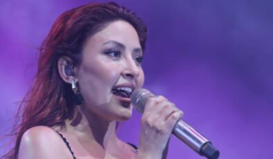 Melek Mosso: Ben de zorbalıklara uğradım
