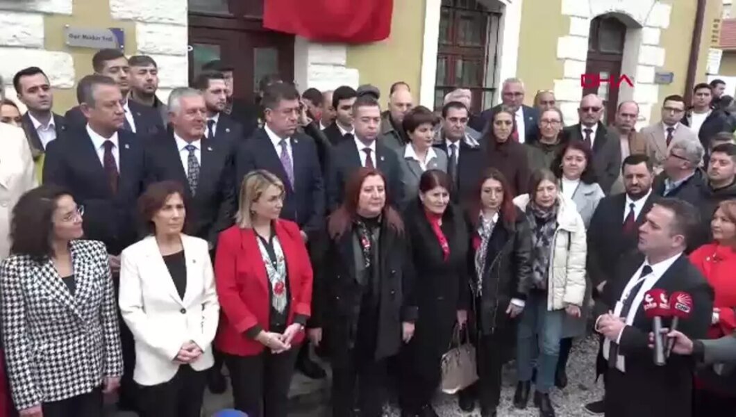 Özgür Özel: ‘Kadın ve Eşitlik Bakanlığı Kurulacak’