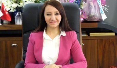 Pazaryeri Belediye Başkanı Zekiye Tekin, Yılın Girişimci Belediye Başkanı Ödülünü Aldı