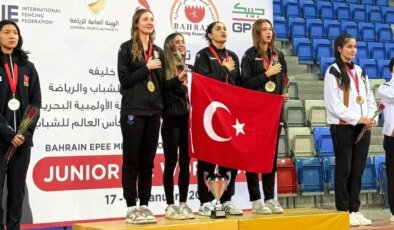 Genç Kadın Epe Takımı Altın Madalya Kazandı
