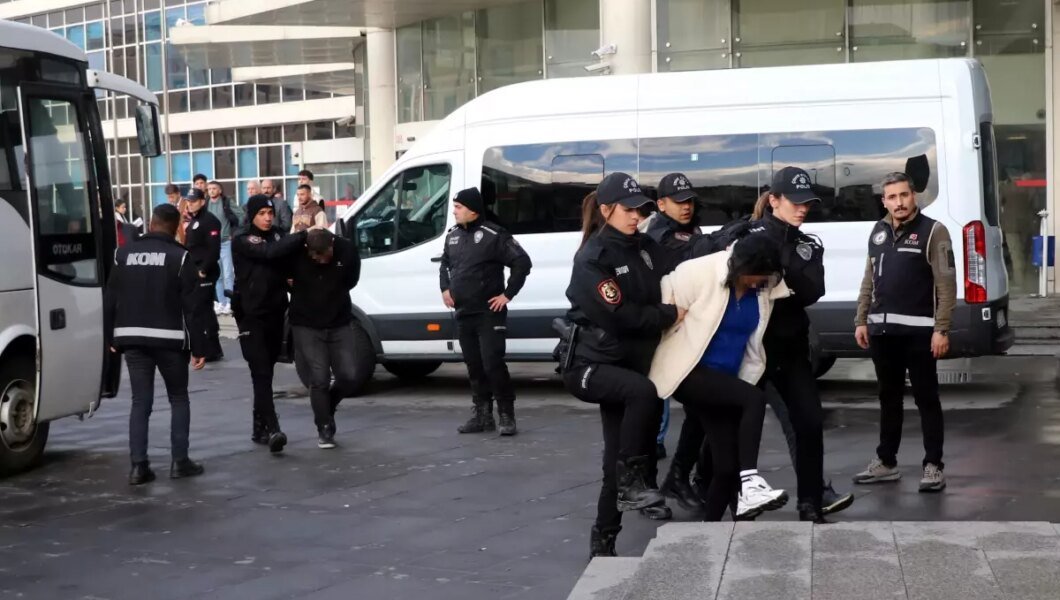 Kayseri’de Organize Suç Operasyonu: 13 Tutuklama