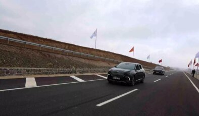 Ulaştırma ve Altyapı Bakanı Uraloğlu Elazığ’da Togg ile Yol Açılışına Katıldı
