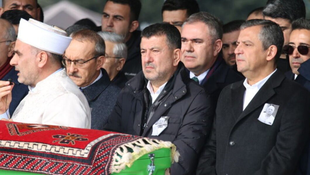 Veli Ağbaba’nın babası Hüseyin Ağbaba son yolculuğuna uğurlandı