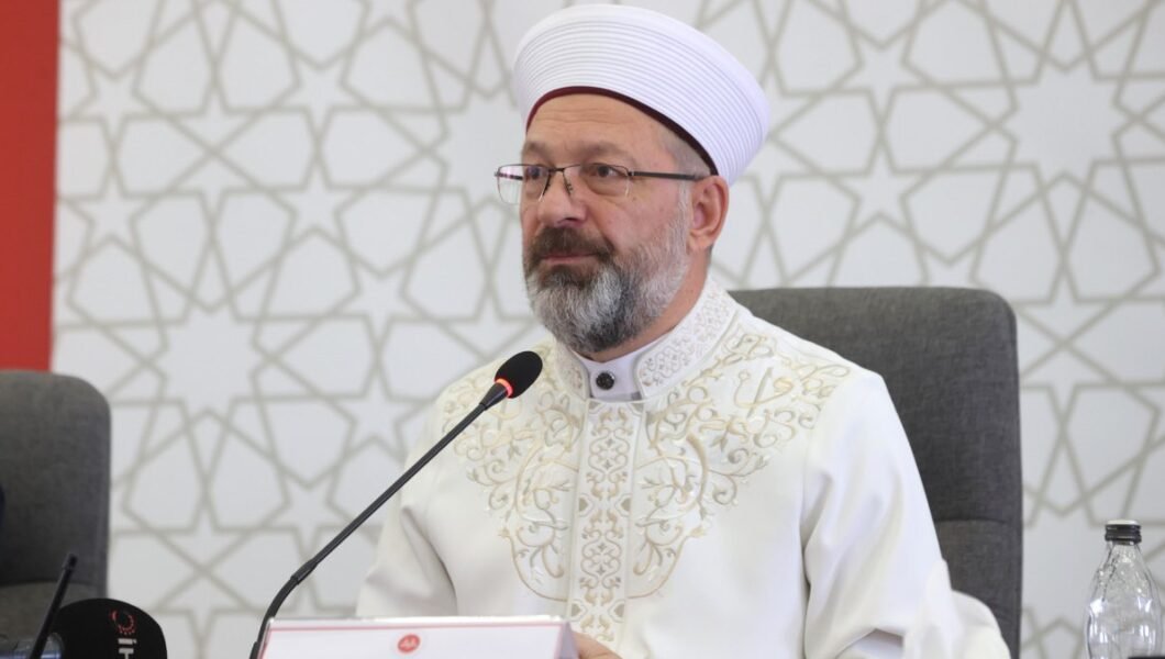 Ali Erbaş: Hutbelerimiz her hafta 22 milyon insana ulaşıyor