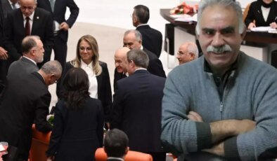 Bahçeli’nin el sıkmasıyla başladı, Öcalan’ın çağrısına kadar geldi! İşte tarihi süreçte yaşananlar