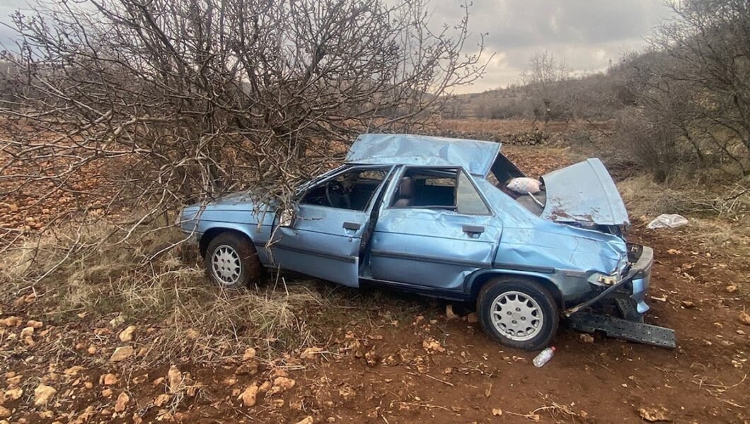 Mardin’da otomobil takla attı: 5 yaralı