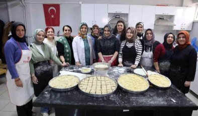 Elazığ’da Kadınlar Aşçılık Kursu ile Bayrama Hazırlanıyor