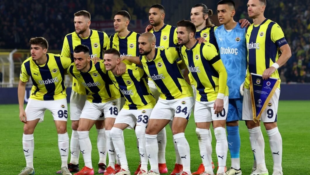 Fenerbahçe – Rangers maçında sakatlık şoku: Çağlar Söyüncü ilk yarıyı tamamlayamadı