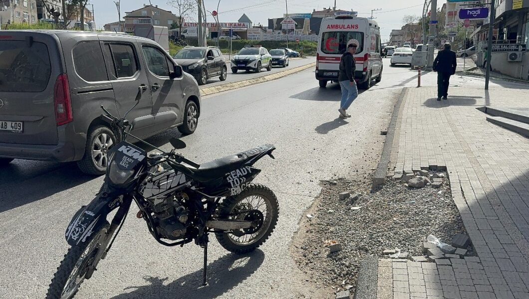 Kocaeli’de motosiklet yayaya çarptı