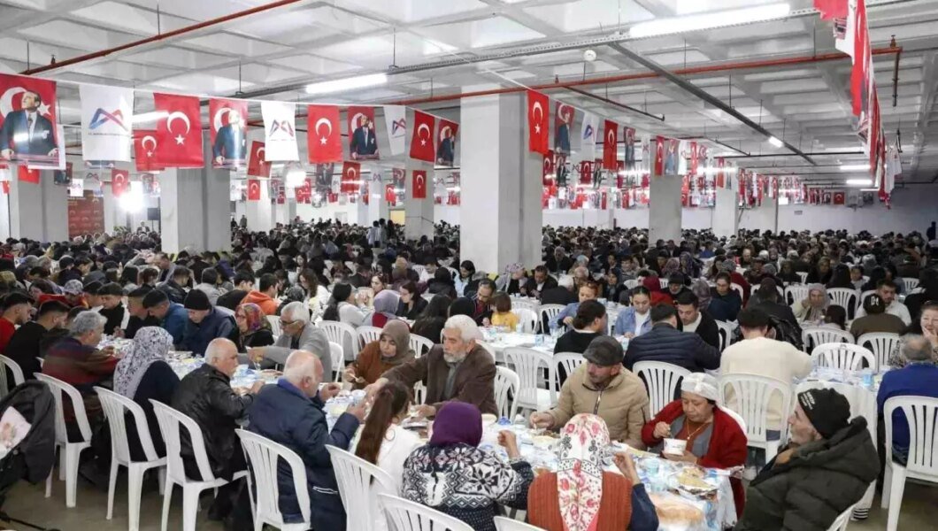 Mersin’de Ramazan Coşkusu: Bozyazı’da İftar Programı Düzenlendi