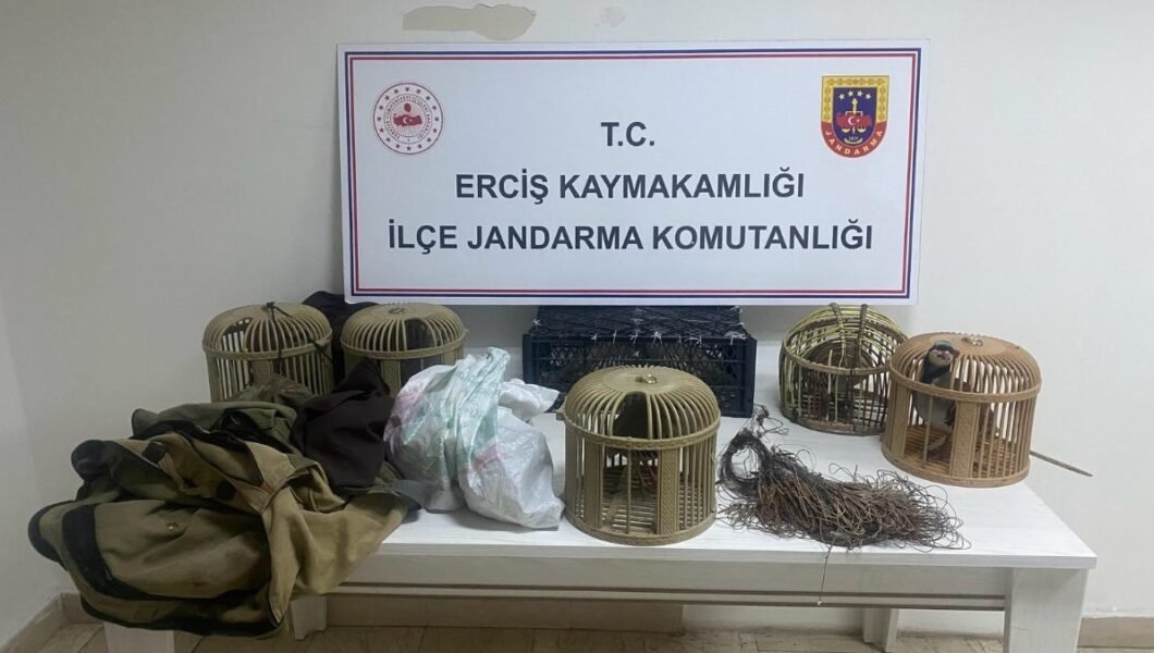 Van’da kafes avcılarına 124 bin 857 lira idari para cezası kesildi